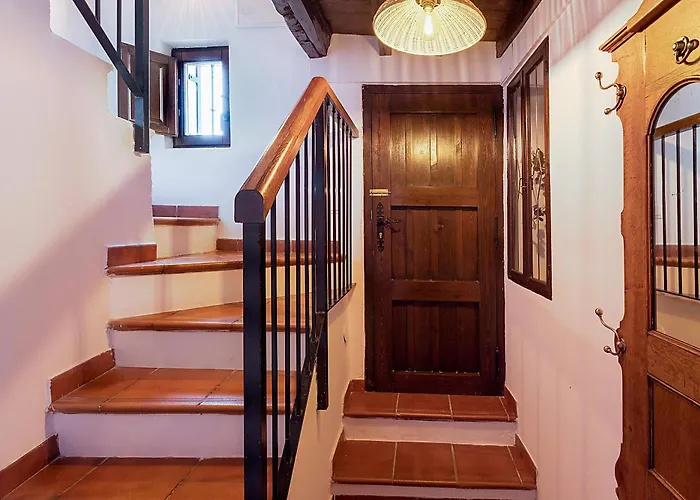 Genteel Home Mirador De Los Reyes